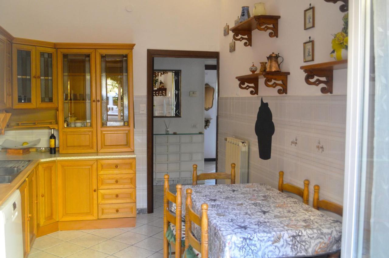 Appartamento In Via Calvi Лидо-ди-Остия Экстерьер фото